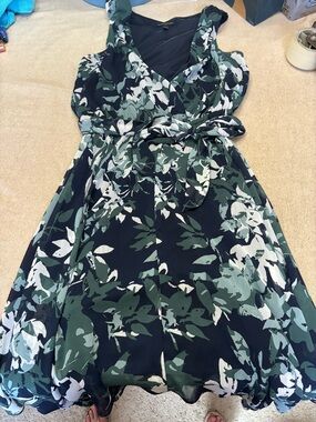 Banana Republic Green, Navy and White Floral Wrap Midi Dress
